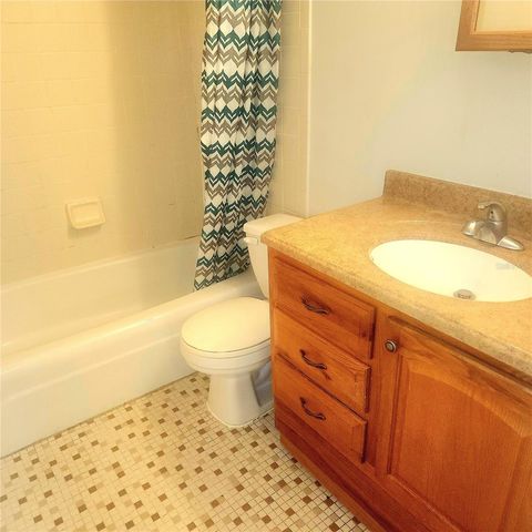 1700 SW 16TH COURT P28, Gainesville, FL 32608