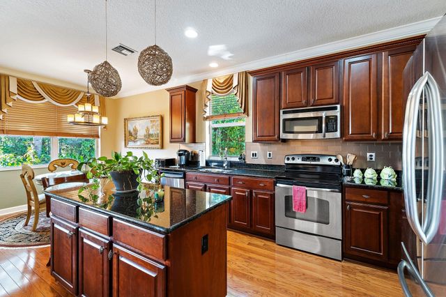 6024 SE Crooked Oak Avenue, Hobe Sound, FL 33455