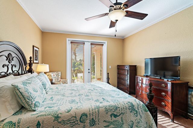 6024 SE Crooked Oak Avenue, Hobe Sound, FL 33455