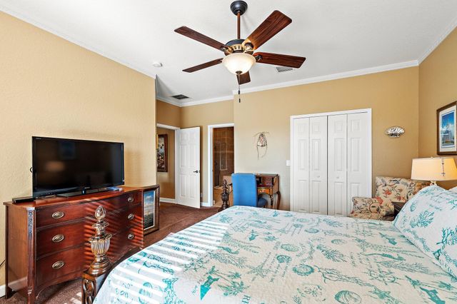 6024 SE Crooked Oak Avenue, Hobe Sound, FL 33455