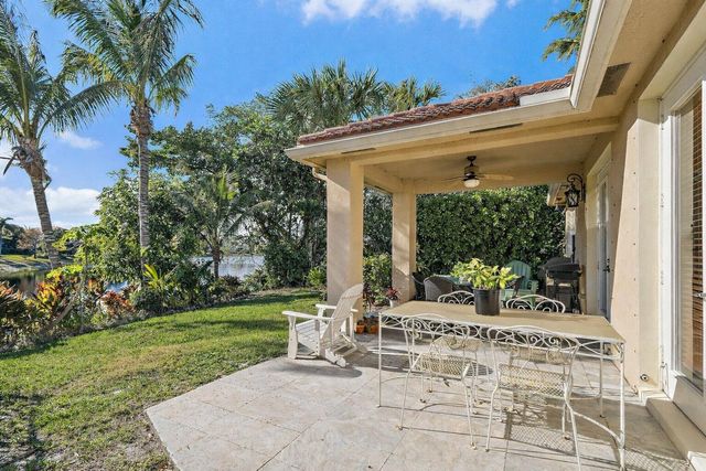 6024 SE Crooked Oak Avenue, Hobe Sound, FL 33455