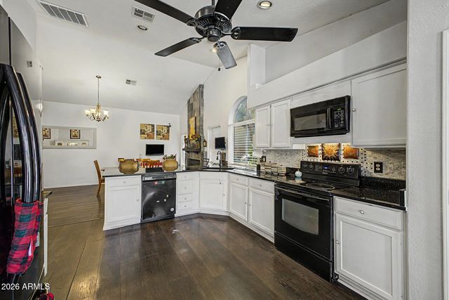 3870 W ALAMEDA Road, Glendale, AZ 85310
