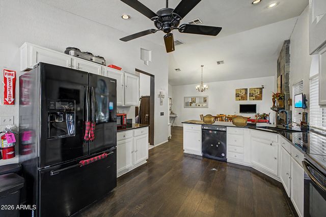 3870 W ALAMEDA Road, Glendale, AZ 85310