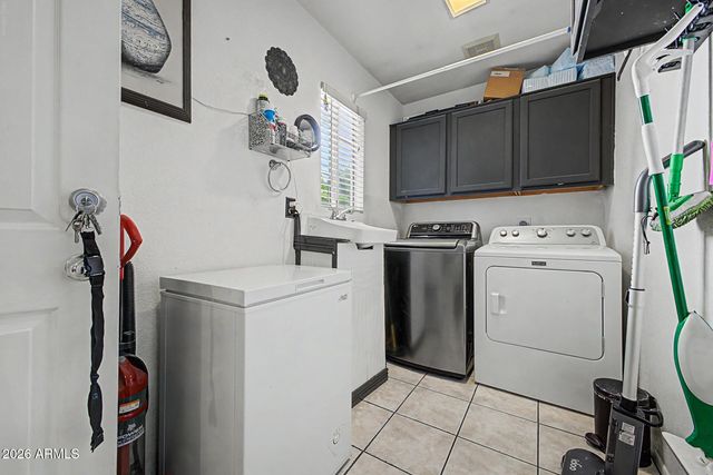 3870 W ALAMEDA Road, Glendale, AZ 85310