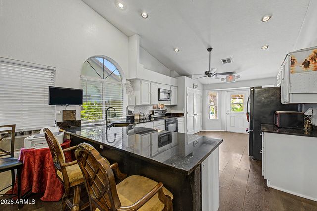 3870 W ALAMEDA Road, Glendale, AZ 85310
