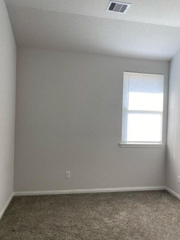 236 County Road 5102f, Cleveland, TX 77327