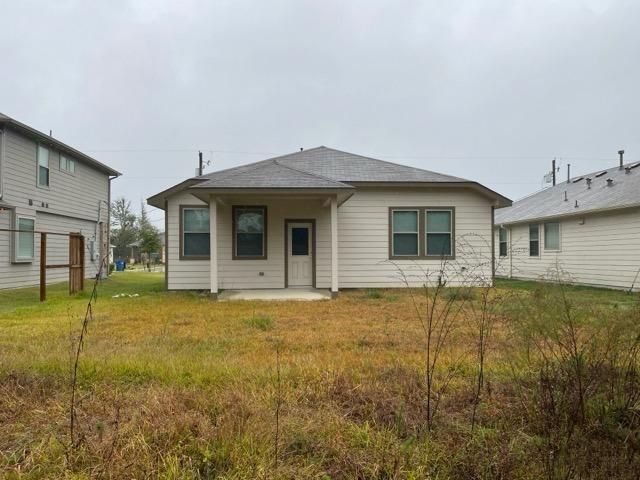 236 County Road 5102f, Cleveland, TX 77327