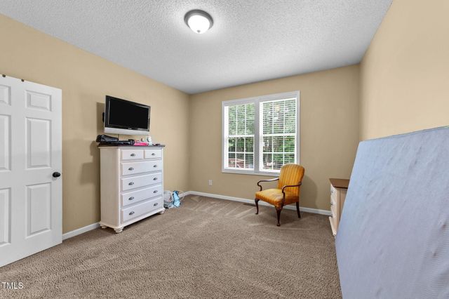2424 Deermist Way, Fuquay Varina, NC 27526