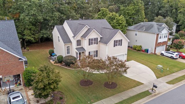 2424 Deermist Way, Fuquay Varina, NC 27526