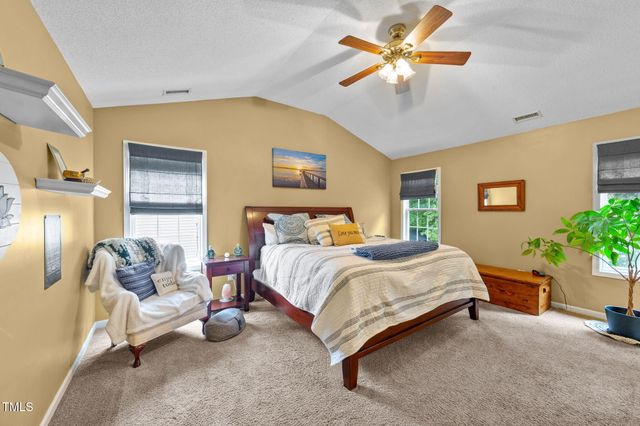 2424 Deermist Way, Fuquay Varina, NC 27526