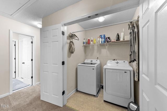 2424 Deermist Way, Fuquay Varina, NC 27526
