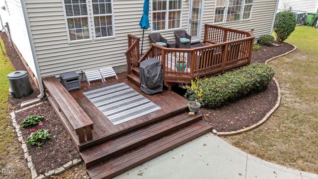 2424 Deermist Way, Fuquay Varina, NC 27526