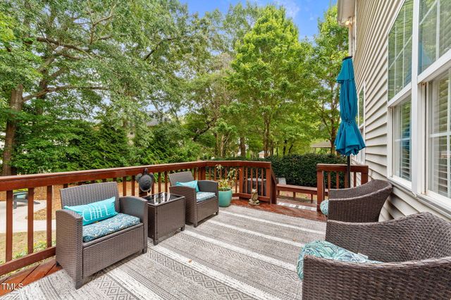 2424 Deermist Way, Fuquay Varina, NC 27526