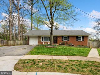 4300 PARKLAND CT, Rockville, MD 20853