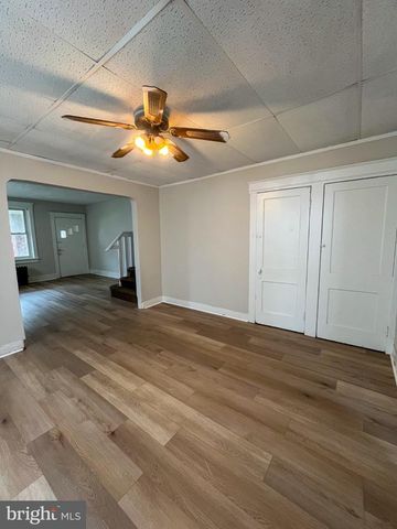 221 WOODLAWN AVE, Trenton, NJ 08609