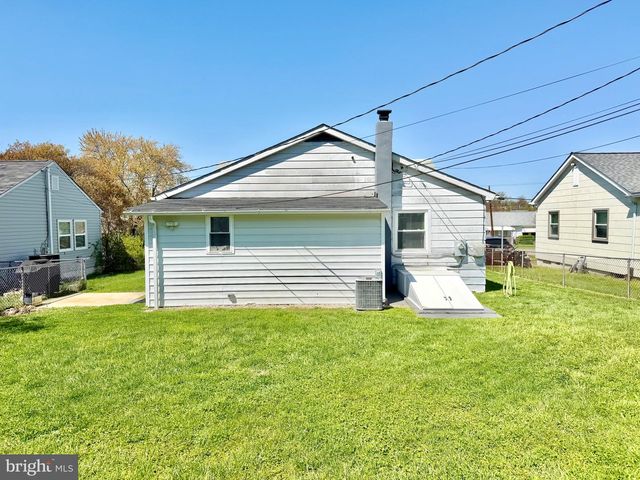 557 COMPASS ROAD, Middle River, MD 21220