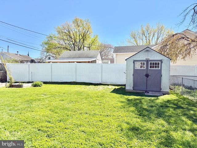557 COMPASS ROAD, Middle River, MD 21220