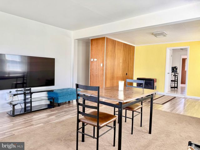 557 COMPASS ROAD, Middle River, MD 21220