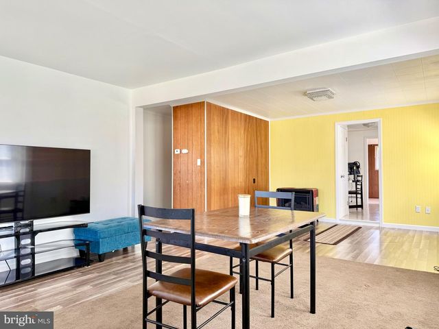 557 COMPASS ROAD, Middle River, MD 21220