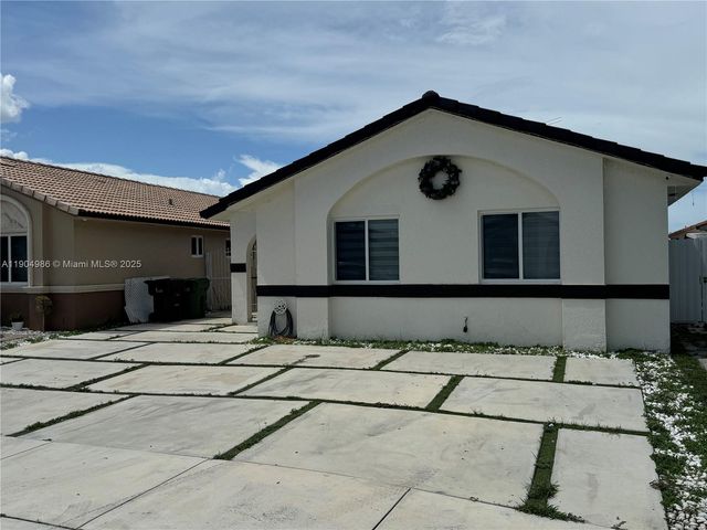 2875 W 72nd Ter, Hialeah, FL 33018