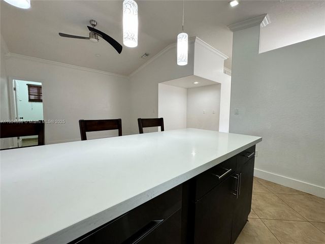 2875 W 72nd Ter, Hialeah, FL 33018