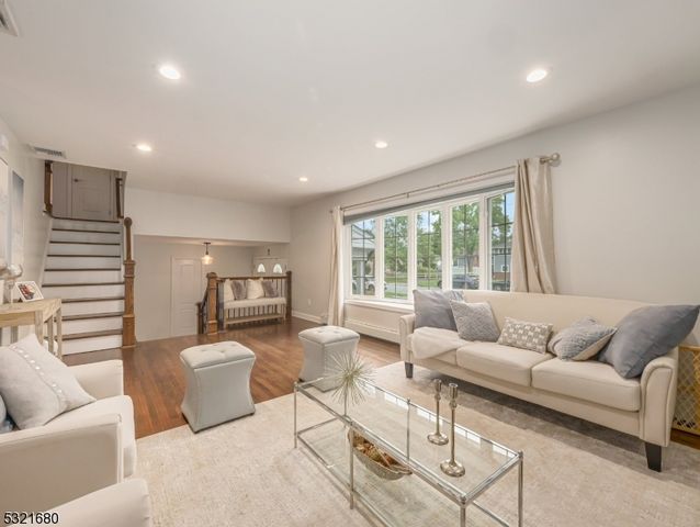 202 Andover Dr, Wayne Twp., NJ 07470