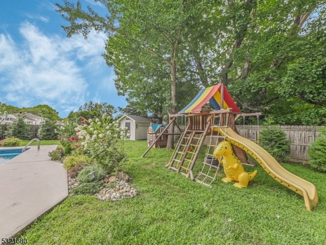 202 Andover Dr, Wayne Twp., NJ 07470