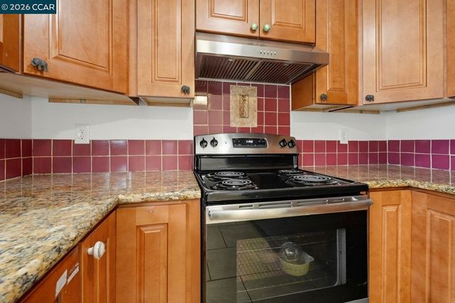 8314 New York Dr, Stockton, CA 95210