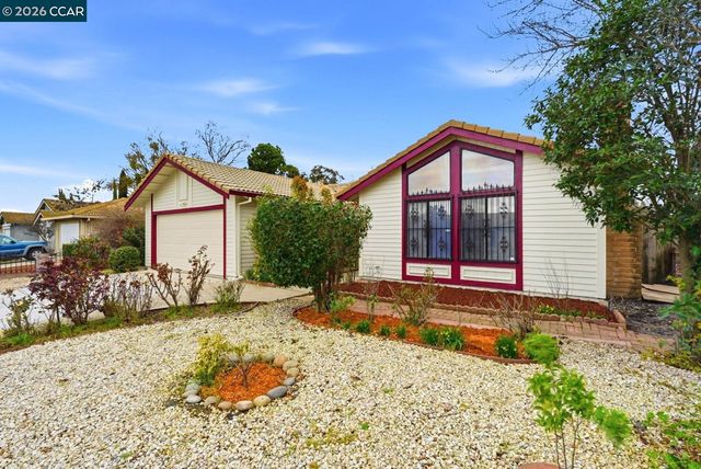 8314 New York Dr, Stockton, CA 95210