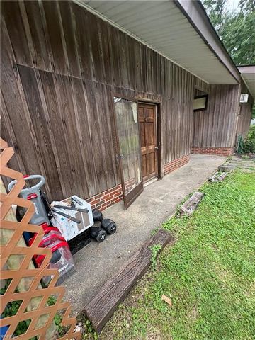 3609 Parr LN, Chesapeake, VA 23323
