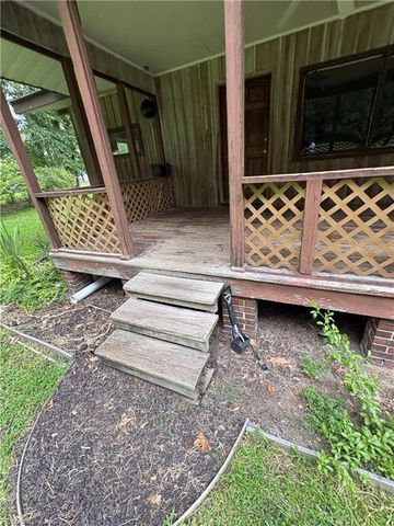 3609 Parr LN, Chesapeake, VA 23323