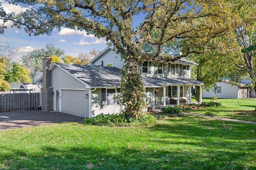 2001 Westwood Hills Drive, Saint Louis Park, MN 55426 — photo 2