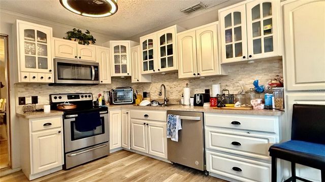 7012 PIN CHERRY LANE, Port Richey, FL 34668