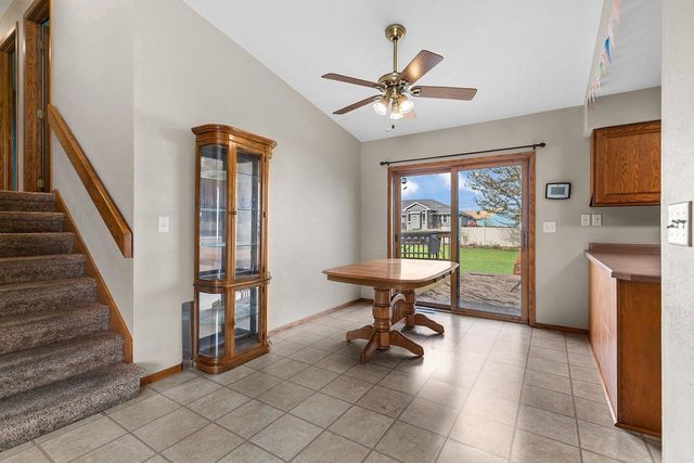 1709 LAKE BREEZE ROAD, Oshkosh, WI 54904