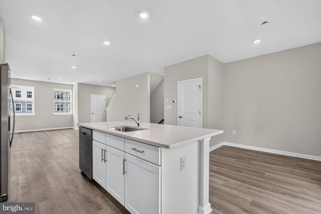 192 SANDY RIDGE RD, Sicklerville, NJ 08081