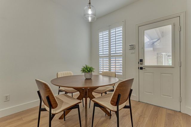 27 Medley Lane, The Woodlands, TX 77382