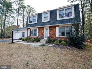 27 LITTLE JOHN DR, Medford, NJ 08055