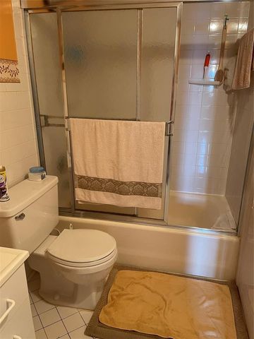 2860 Somerset Drive 311k, Lauderdale Lakes, FL 33311