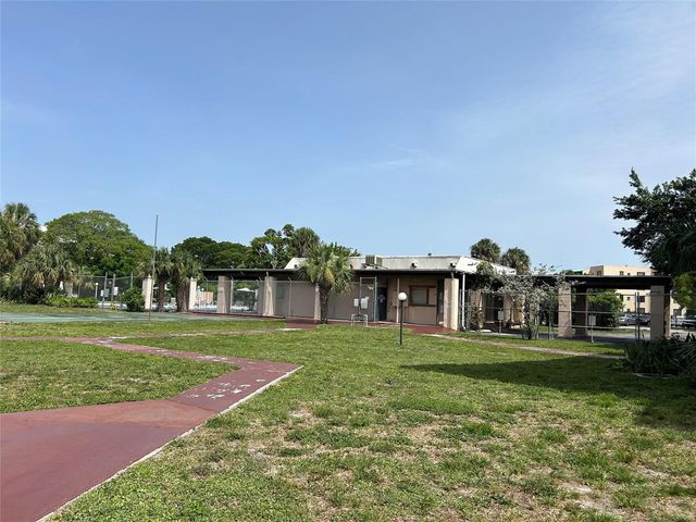 2860 Somerset Drive 311k, Lauderdale Lakes, FL 33311