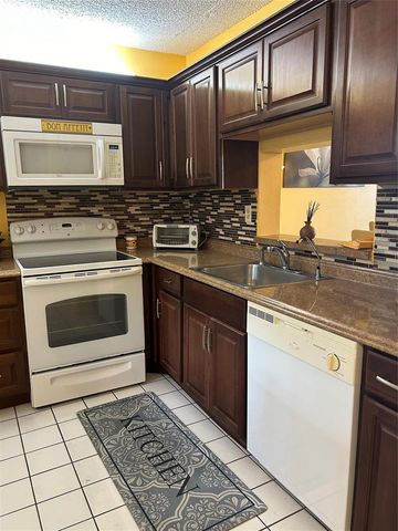 2860 Somerset Drive 311k, Lauderdale Lakes, FL 33311