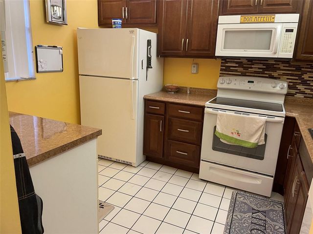 2860 Somerset Drive 311k, Lauderdale Lakes, FL 33311