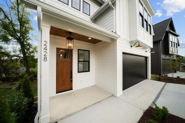 2428 Brittany Dr, Nashville, TN 37206