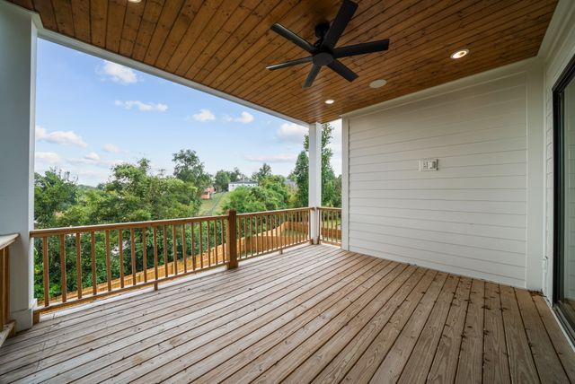 2428 Brittany Dr, Nashville, TN 37206