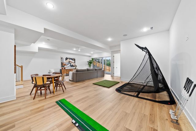 2428 Brittany Dr, Nashville, TN 37206