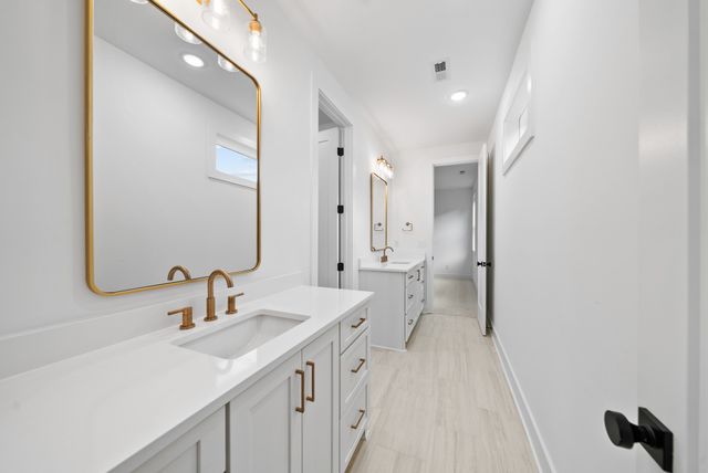 2428 Brittany Dr, Nashville, TN 37206