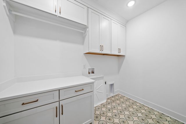 2428 Brittany Dr, Nashville, TN 37206