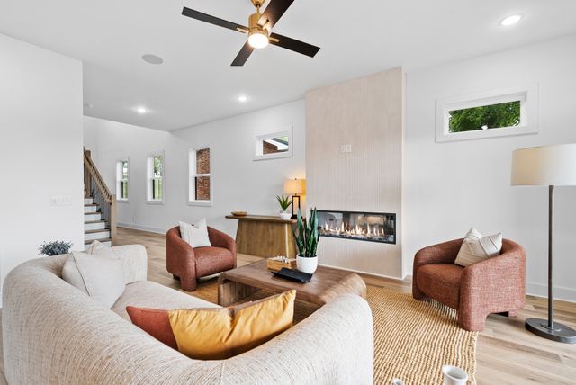 2428 Brittany Dr, Nashville, TN 37206