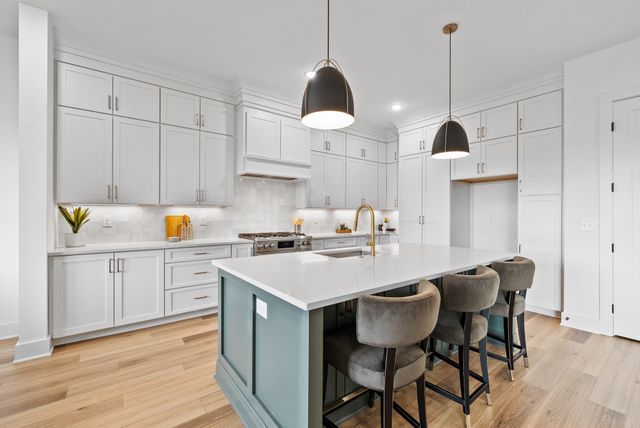 2428 Brittany Dr, Nashville, TN 37206