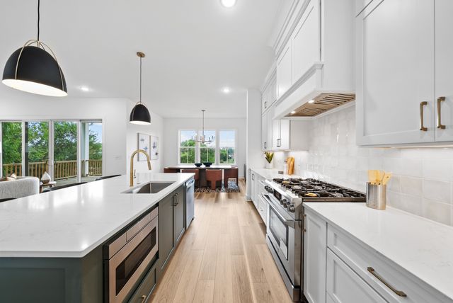 2428 Brittany Dr, Nashville, TN 37206