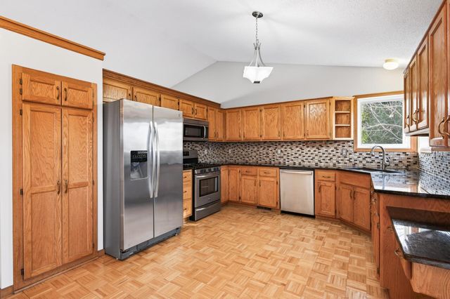 13630 58th Avenue N, Plymouth, MN 55446